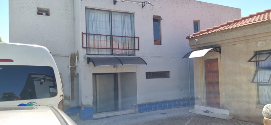 11 Bedroom Property for Sale in Rosettenville Gauteng