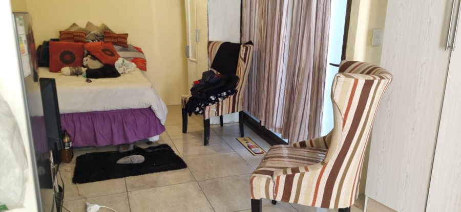 11 Bedroom Property for Sale in Rosettenville Gauteng