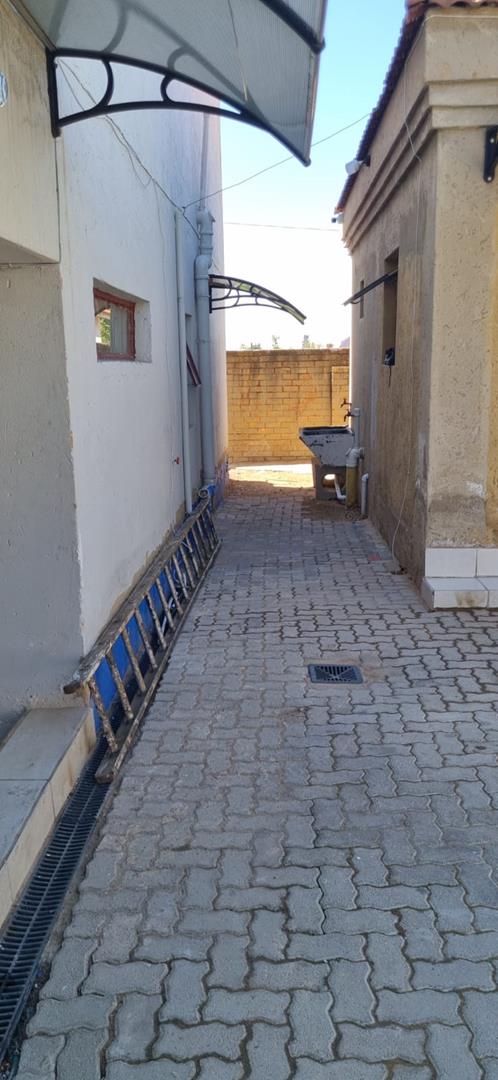 11 Bedroom Property for Sale in Rosettenville Gauteng