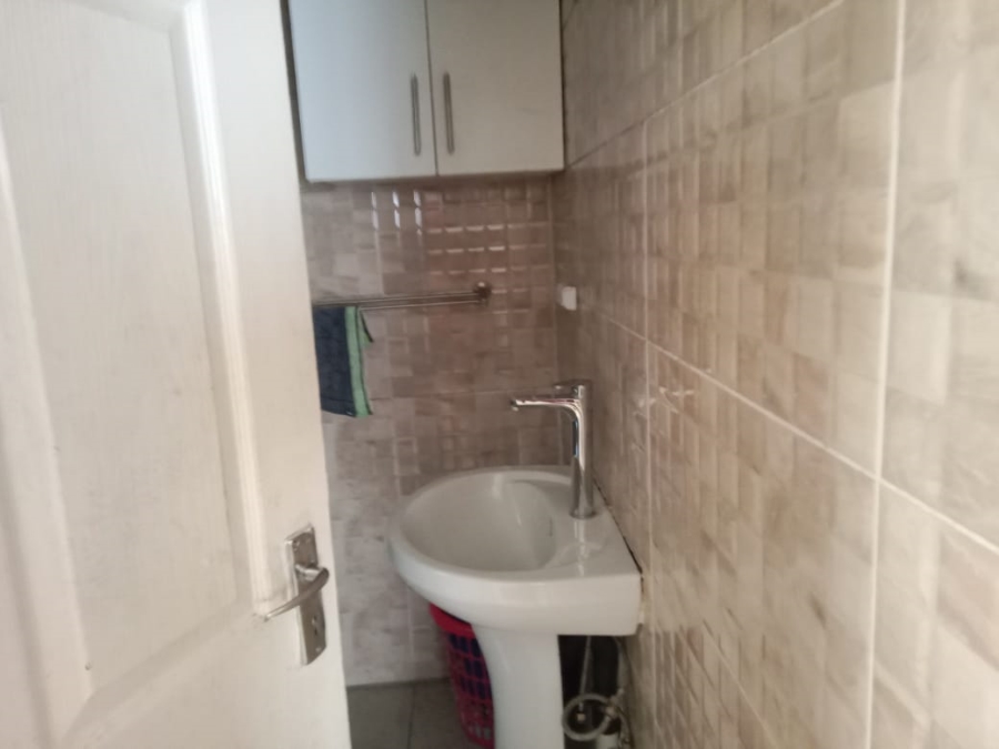 11 Bedroom Property for Sale in Rosettenville Gauteng