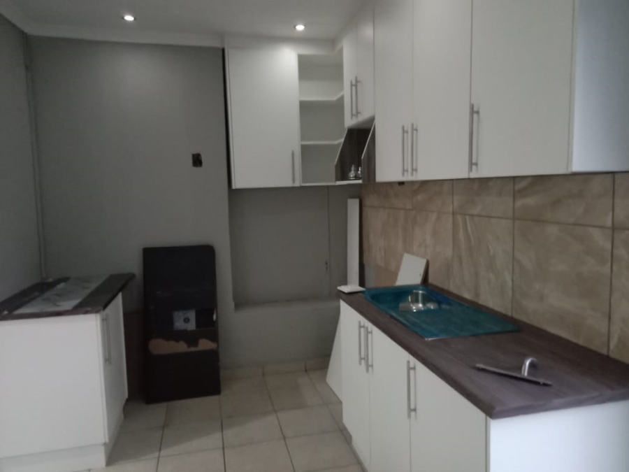 11 Bedroom Property for Sale in Rosettenville Gauteng