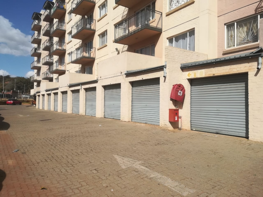 2 Bedroom Property for Sale in Weavind Park Gauteng