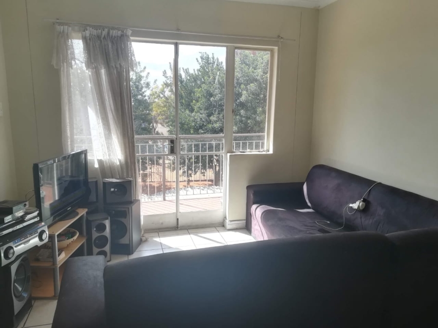 2 Bedroom Property for Sale in Weavind Park Gauteng