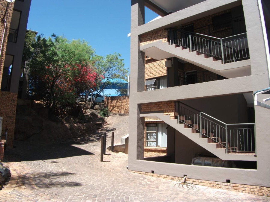 2 Bedroom Property for Sale in Mulbarton Gauteng