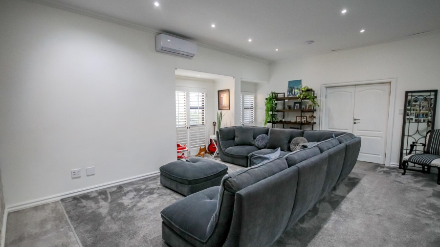 4 Bedroom Property for Sale in The Hills Game Reserve Estate Gauteng