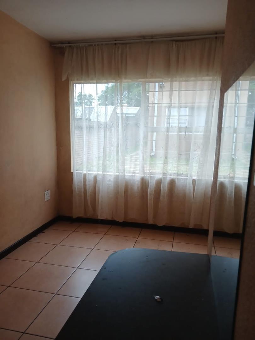 2 Bedroom Property for Sale in Delville Gauteng