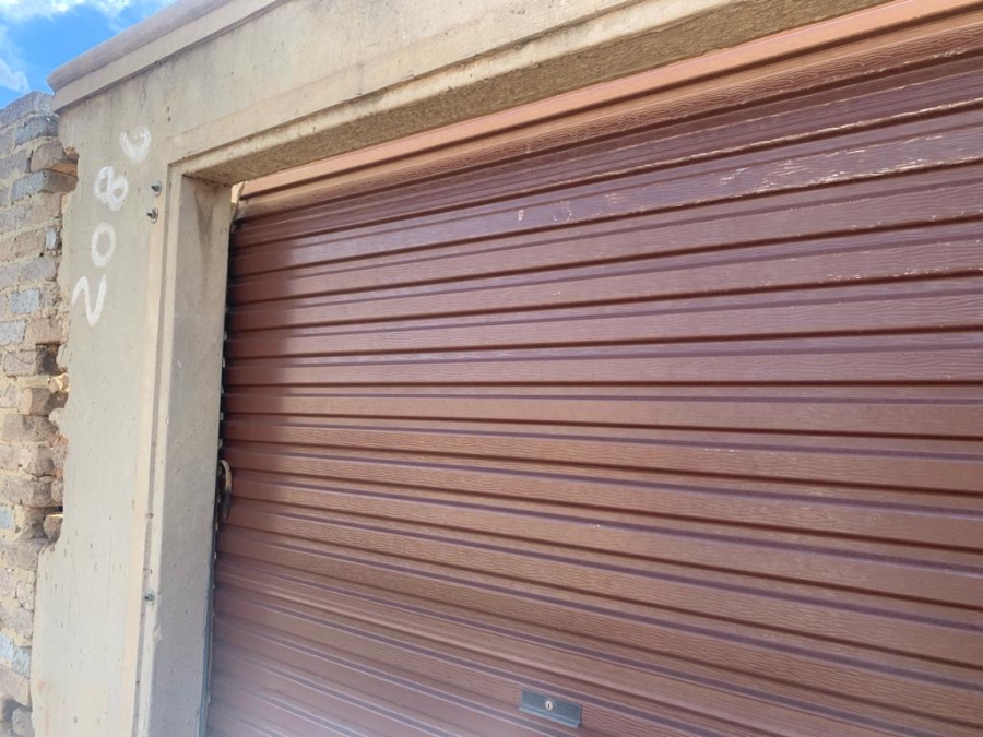 2 Bedroom Property for Sale in Lehae Gauteng