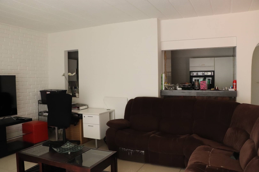 2 Bedroom Property for Sale in Florida Gauteng