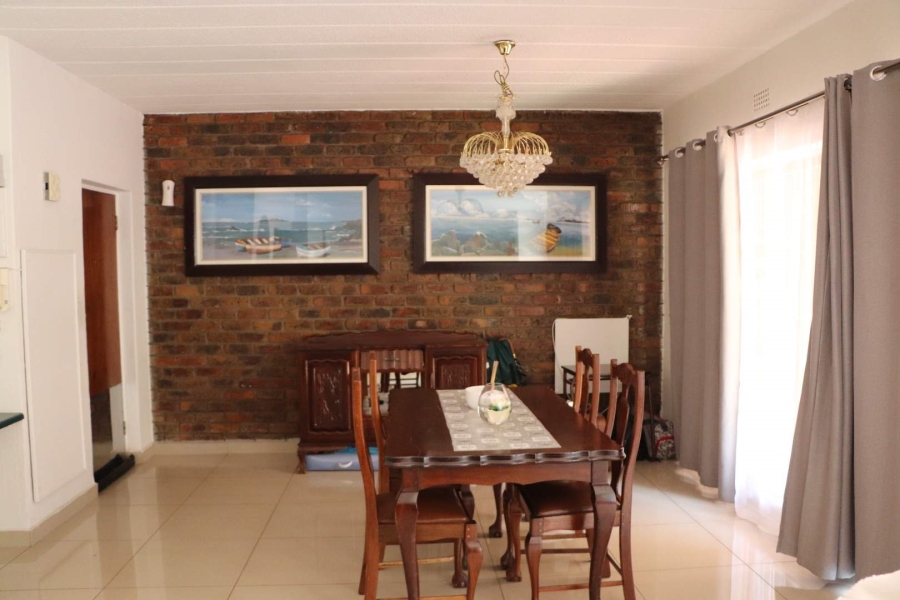 2 Bedroom Property for Sale in Florida Gauteng