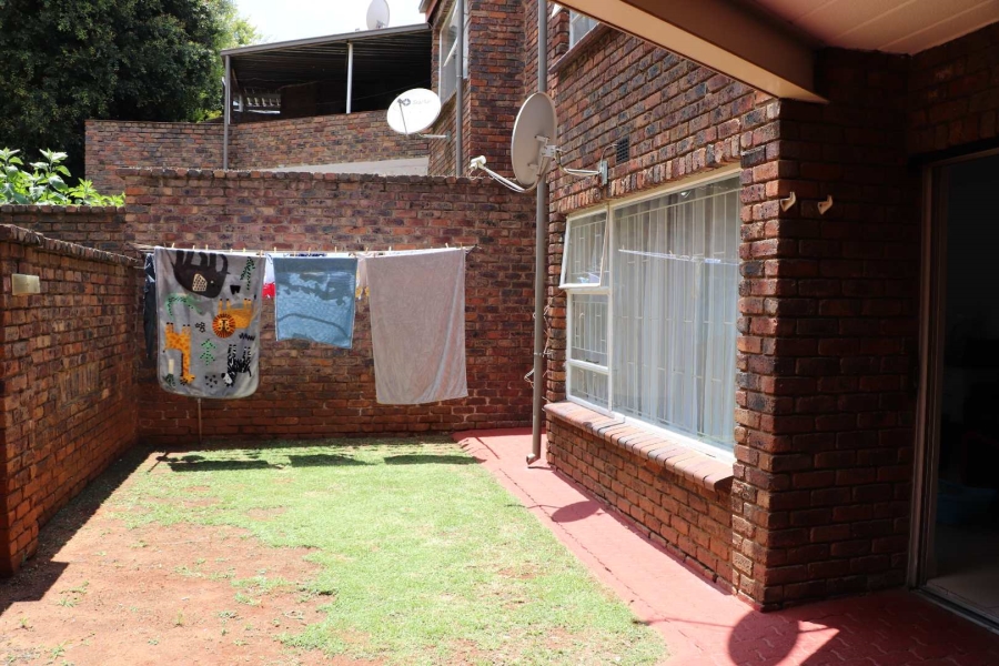 2 Bedroom Property for Sale in Florida Gauteng