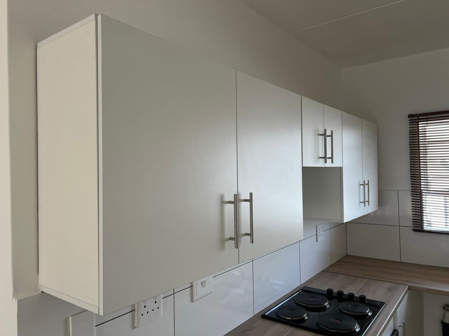 2 Bedroom Property for Sale in Bardene Gauteng