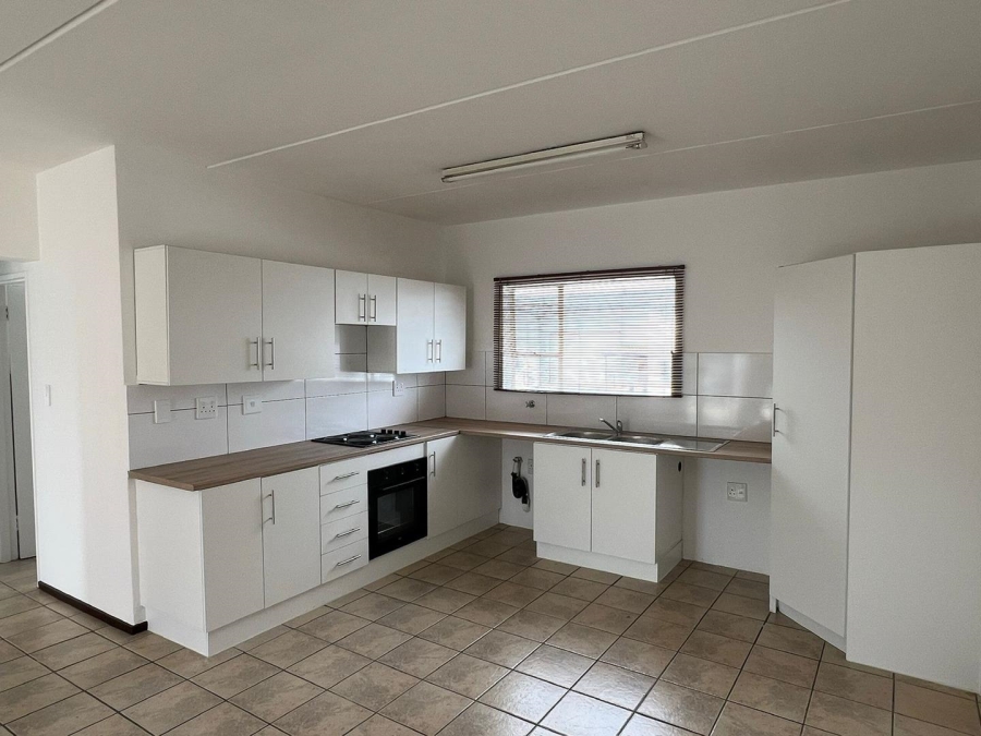 2 Bedroom Property for Sale in Bardene Gauteng