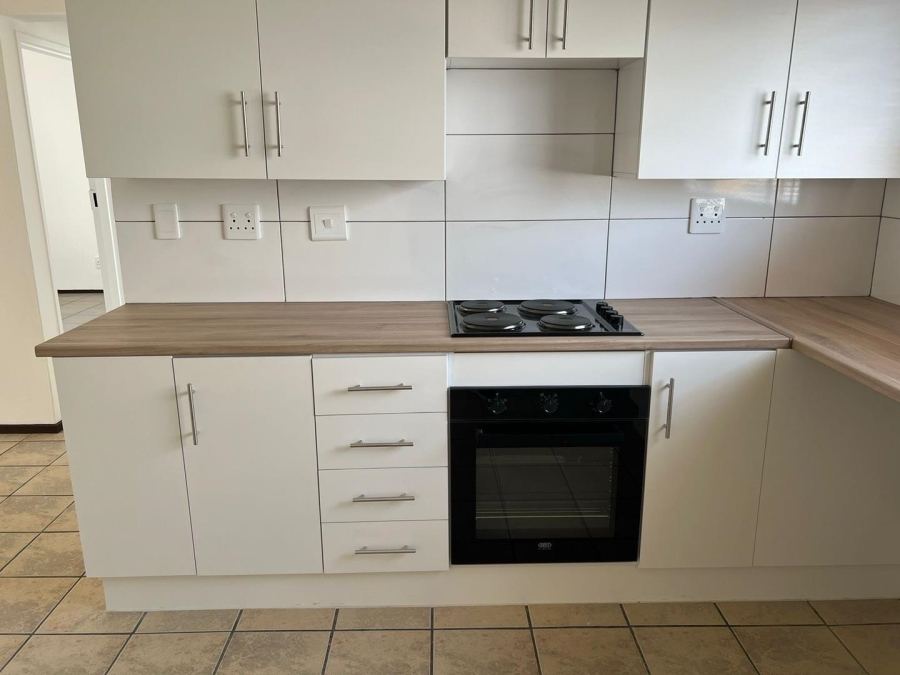 2 Bedroom Property for Sale in Bardene Gauteng