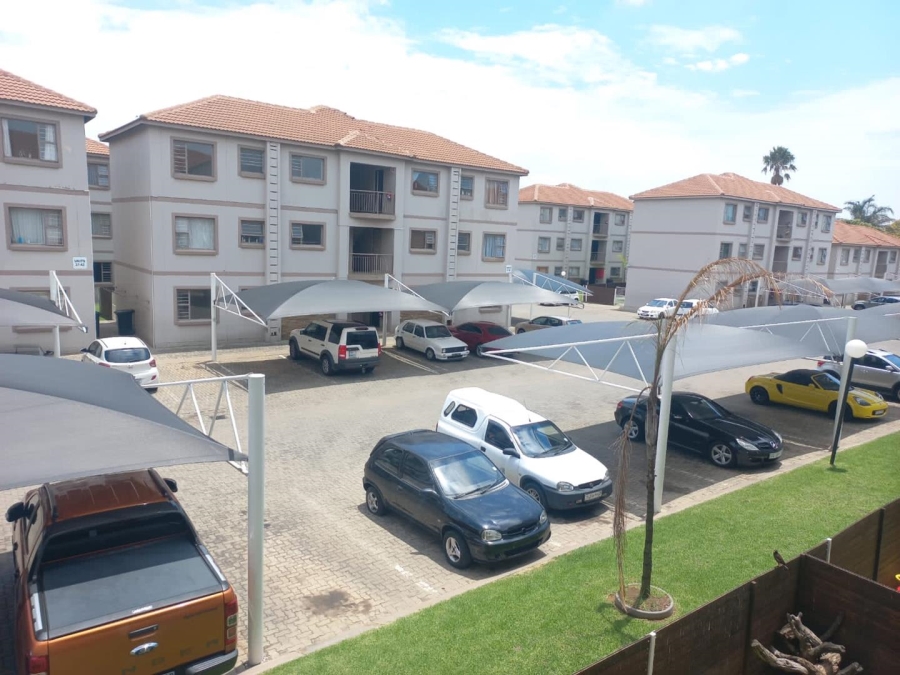 2 Bedroom Property for Sale in Bardene Gauteng