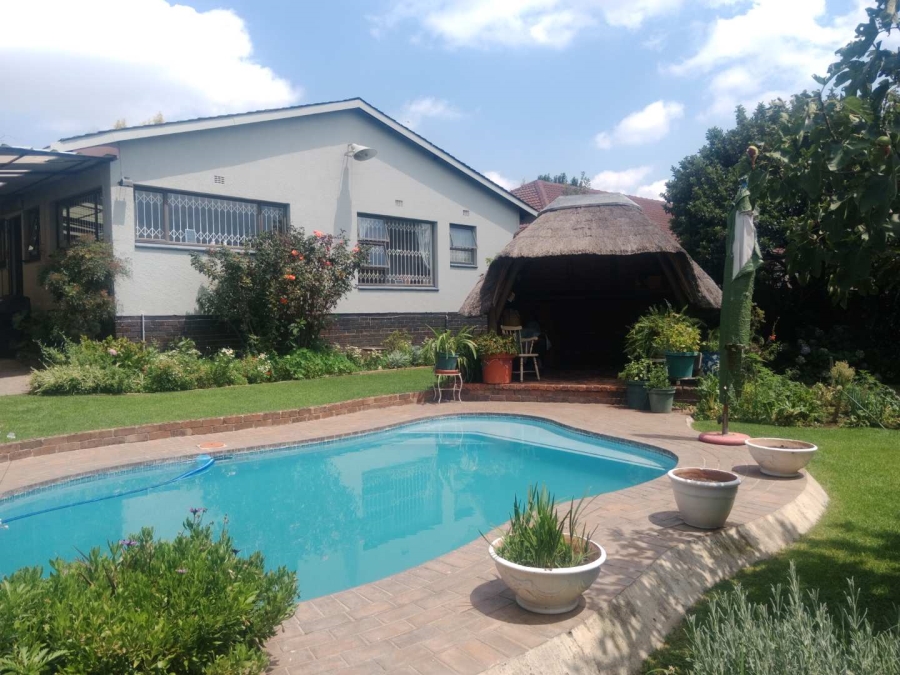 3 Bedroom Property for Sale in Gillview Gauteng