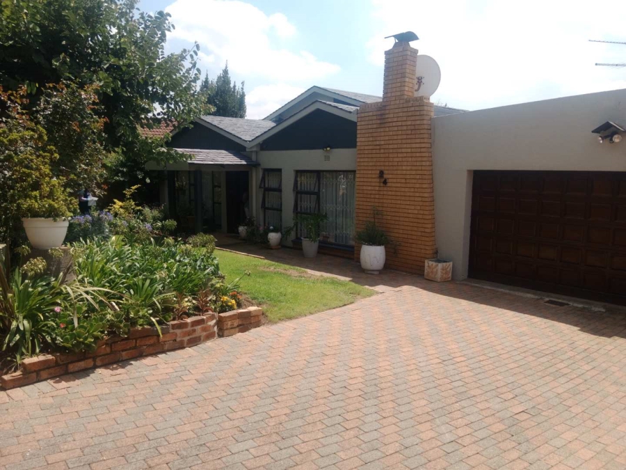 3 Bedroom Property for Sale in Gillview Gauteng