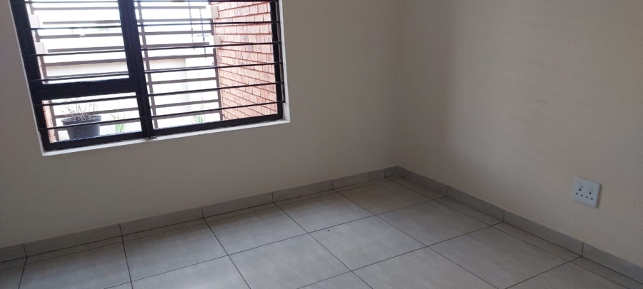 3 Bedroom Property for Sale in South Crest Gauteng