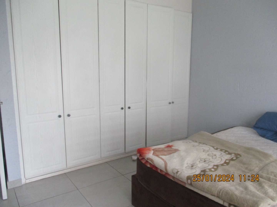 2 Bedroom Property for Sale in Alberante Gauteng