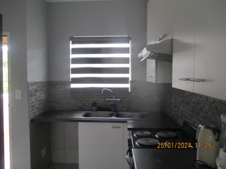 2 Bedroom Property for Sale in Alberante Gauteng