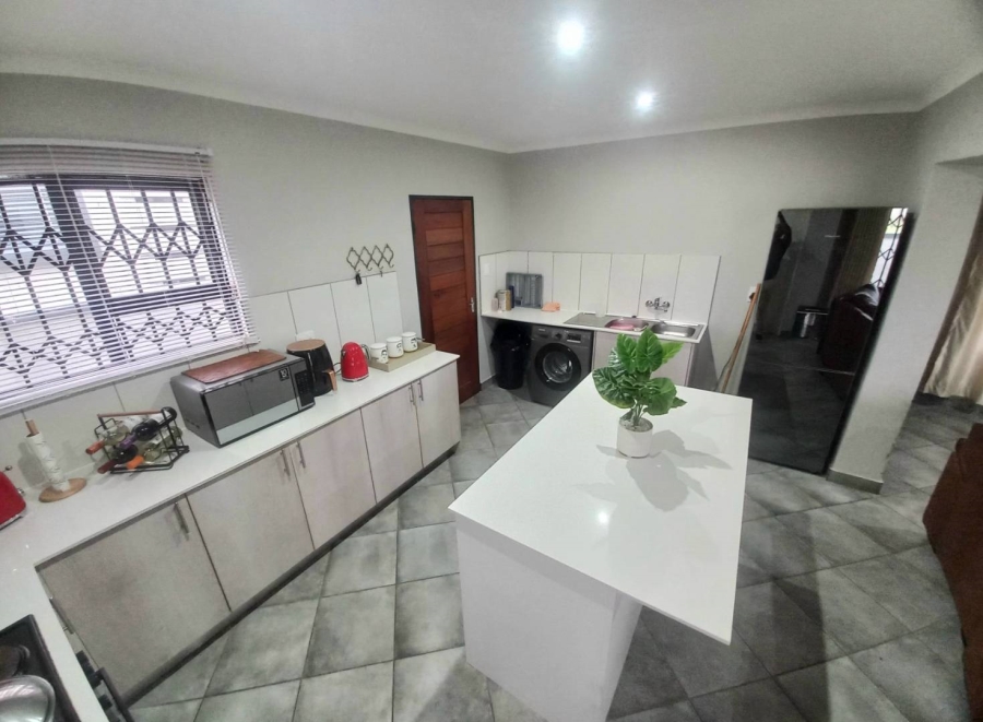 3 Bedroom Property for Sale in Kosmosdal Gauteng
