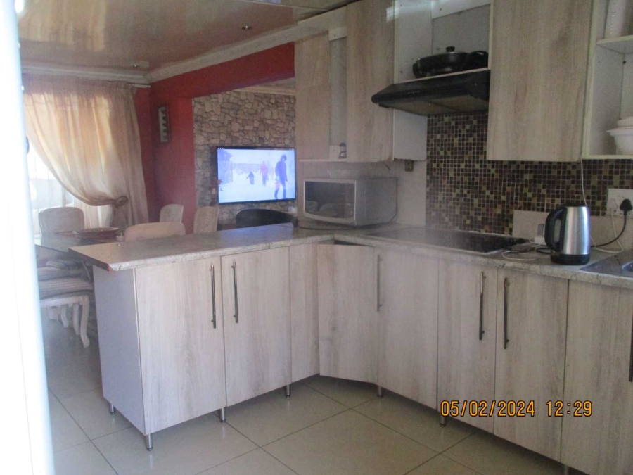 3 Bedroom Property for Sale in Protea Glen Gauteng