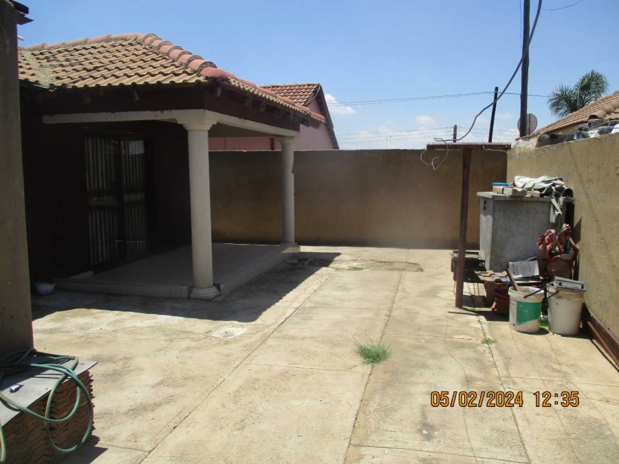 3 Bedroom Property for Sale in Protea Glen Gauteng