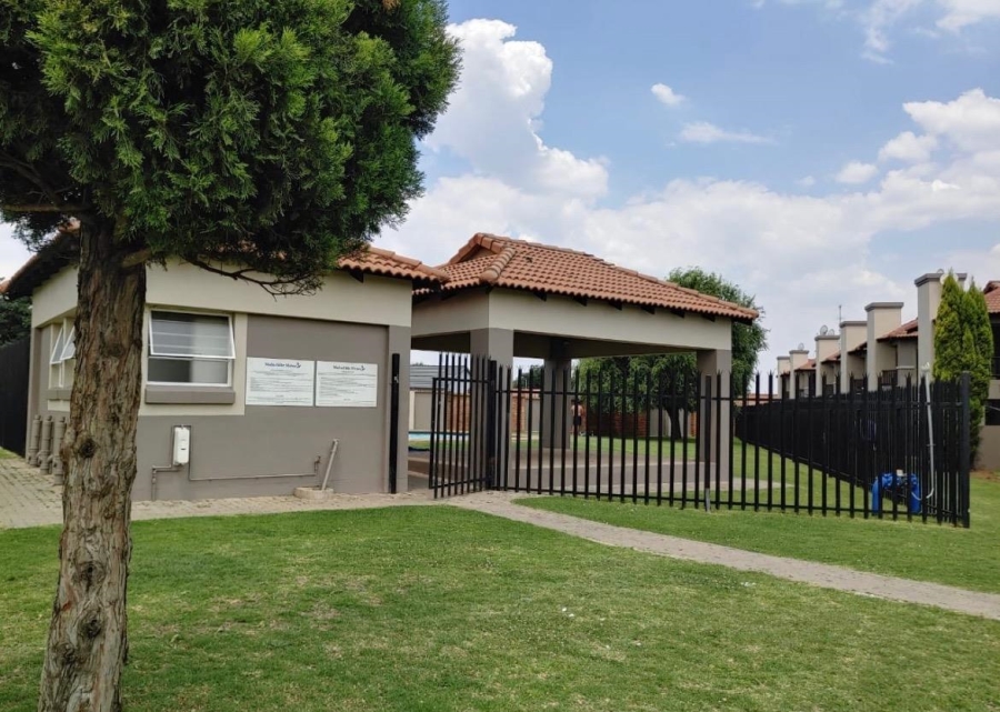 To Let 2 Bedroom Property for Rent in Van Dyk Park Gauteng