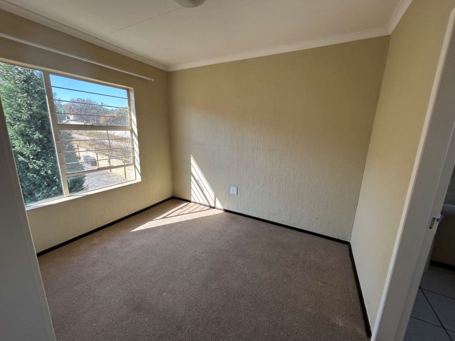 2 Bedroom Property for Sale in Honeypark Gauteng