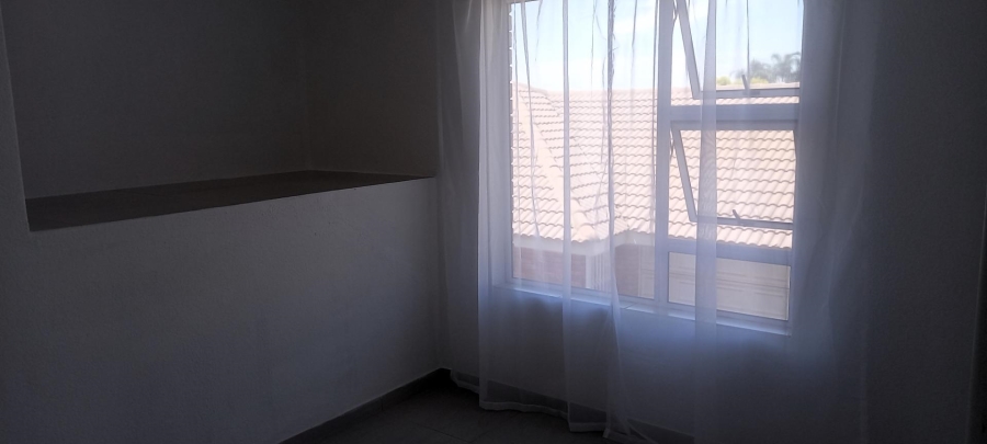 3 Bedroom Property for Sale in New Redruth Gauteng
