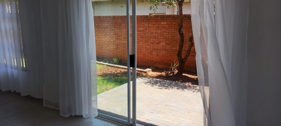 3 Bedroom Property for Sale in New Redruth Gauteng