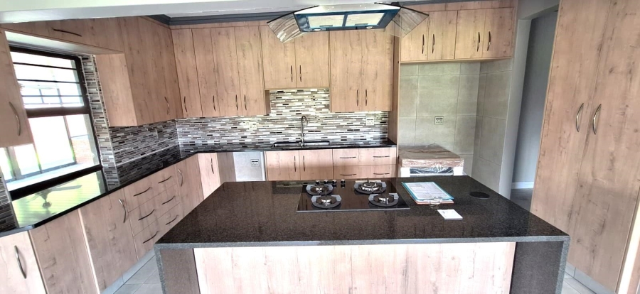 3 Bedroom Property for Sale in Brackenhurst Gauteng