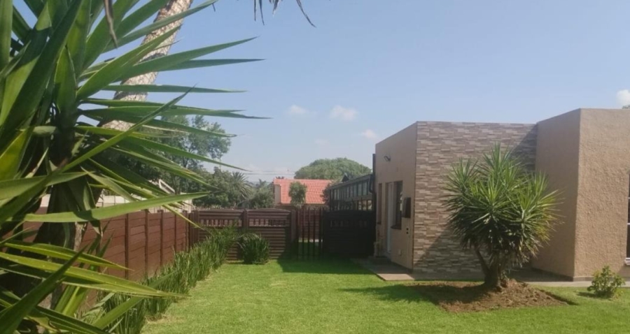 3 Bedroom Property for Sale in Brackenhurst Gauteng