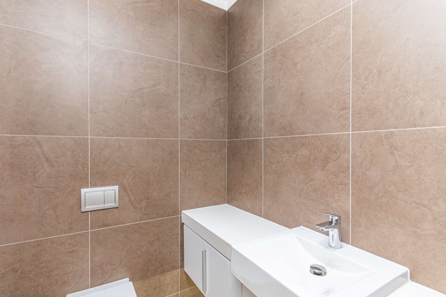 2 Bedroom Property for Sale in Morningside Gauteng