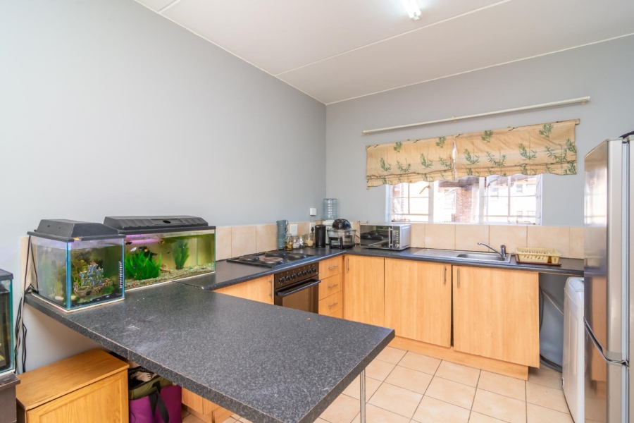 2 Bedroom Property for Sale in Groblerpark Gauteng