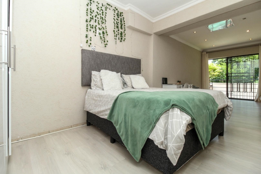 3 Bedroom Property for Sale in Buccleuch Gauteng