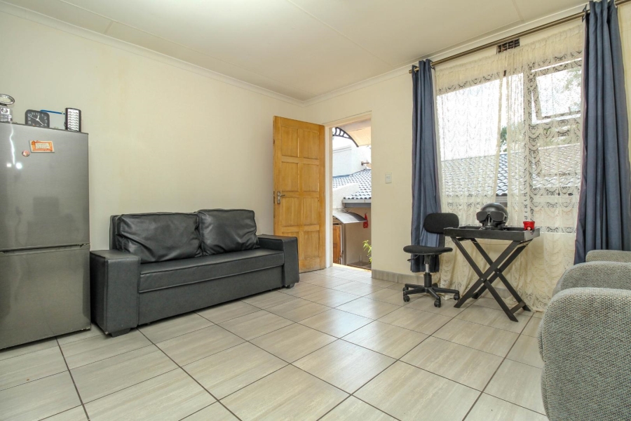 3 Bedroom Property for Sale in Buccleuch Gauteng