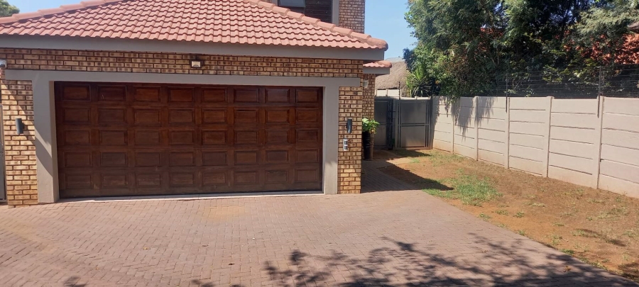 3 Bedroom Property for Sale in Raceview Gauteng