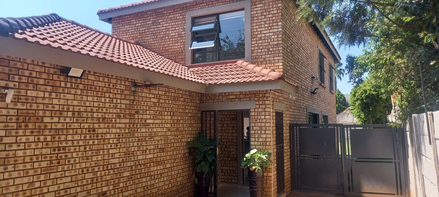3 Bedroom Property for Sale in Raceview Gauteng