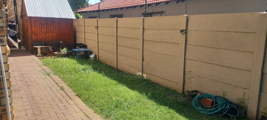 3 Bedroom Property for Sale in Raceview Gauteng