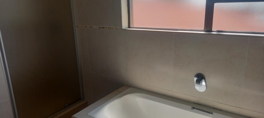 3 Bedroom Property for Sale in Raceview Gauteng