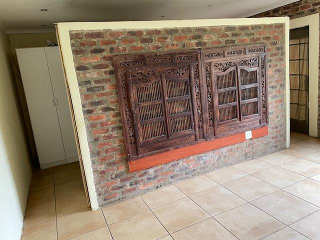 6 Bedroom Property for Sale in Walkerville Gauteng