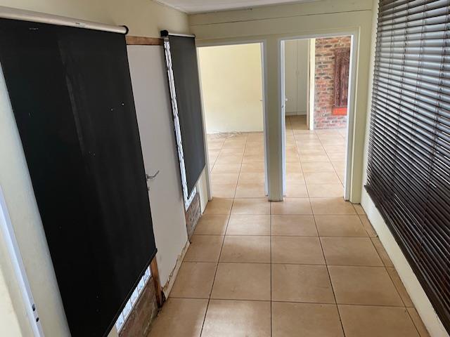 6 Bedroom Property for Sale in Walkerville Gauteng