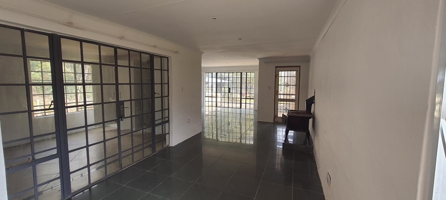 6 Bedroom Property for Sale in Walkerville Gauteng