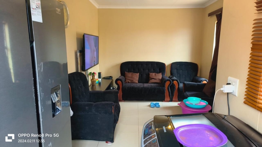 3 Bedroom Property for Sale in Clayville Gauteng