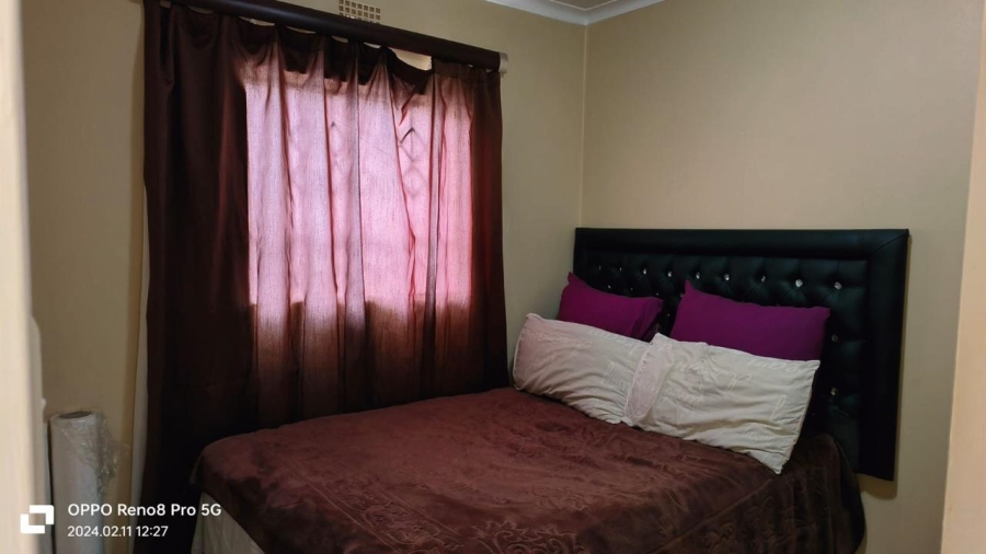 3 Bedroom Property for Sale in Clayville Gauteng