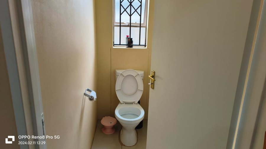 3 Bedroom Property for Sale in Clayville Gauteng