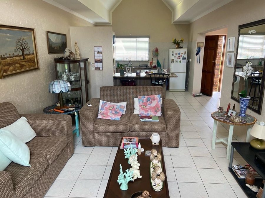 2 Bedroom Property for Sale in Oakdene Gauteng