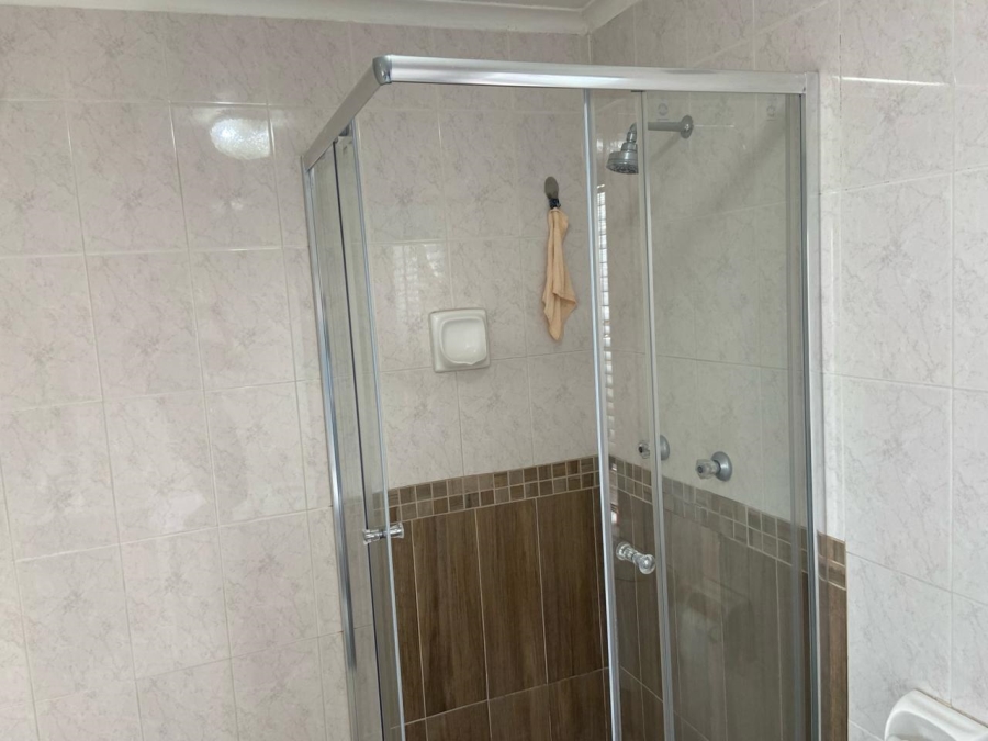2 Bedroom Property for Sale in Oakdene Gauteng