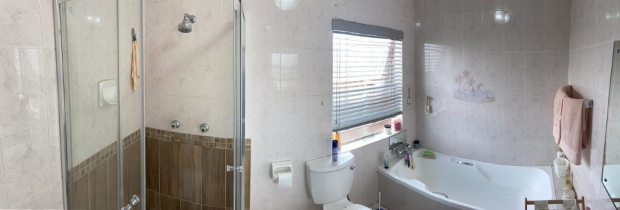 2 Bedroom Property for Sale in Oakdene Gauteng