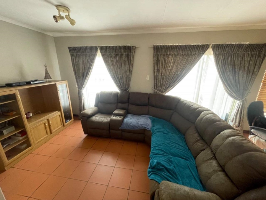2 Bedroom Property for Sale in Randhart Gauteng
